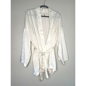 SKIMS Silk Short Robe Bone White Luxury Loungewear Wrap Size Large RN158973